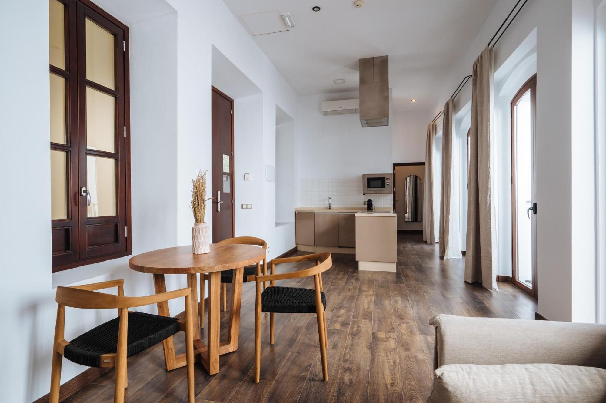 Apartamentos "El Escondite De Maria" Seville Exterior photo